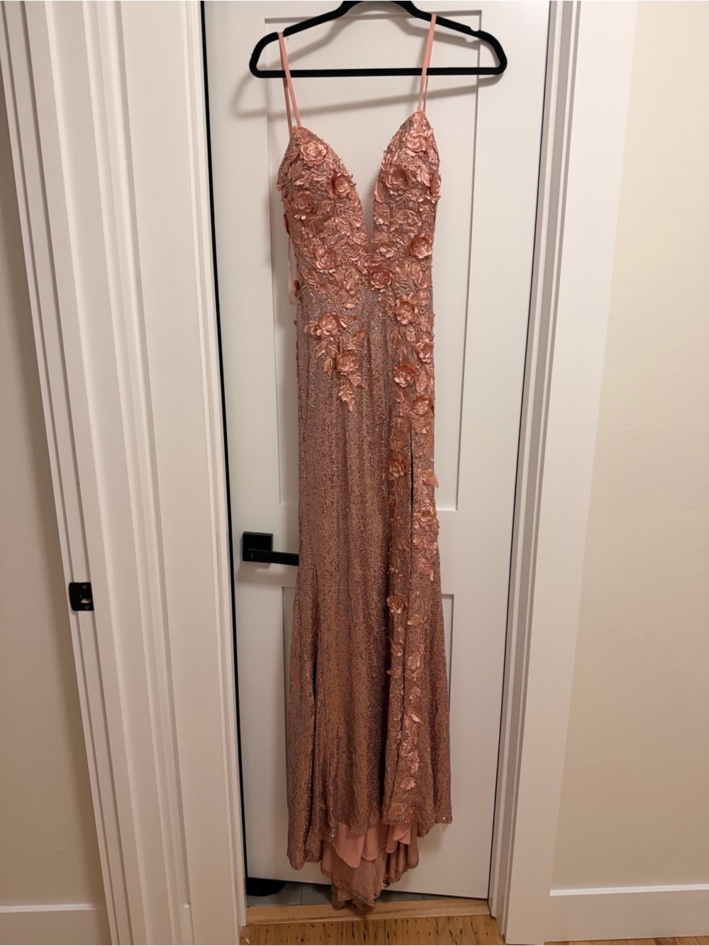 Elegant Blush Pink Floral Applique Prom Dress